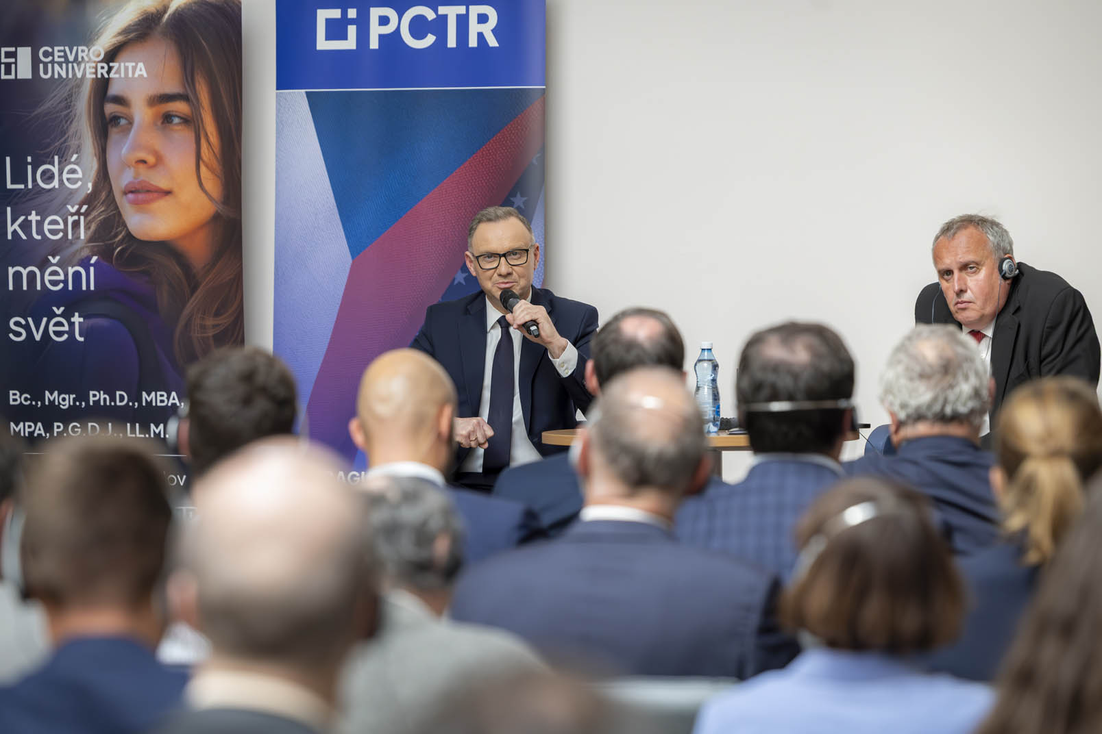 Přečtete si více ze článku Rector-Commander Farlík in a Debate with President Duda on the Future of Central Europe